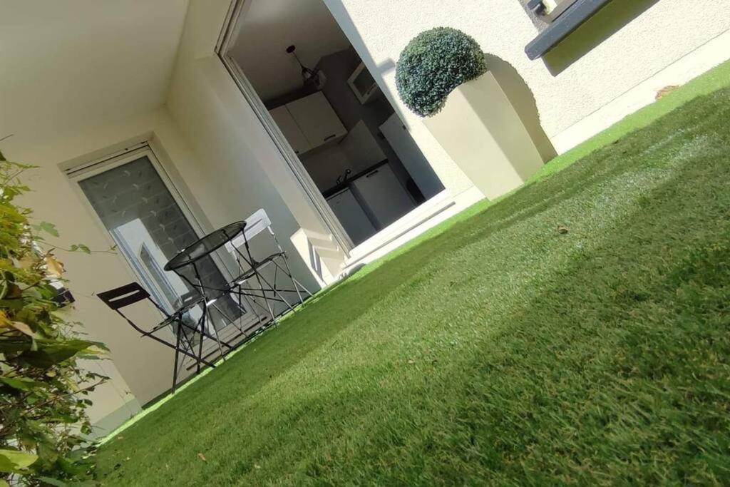 Superbe Appartement En Residence Avec Piscine. Albertville Zewnętrze zdjęcie
